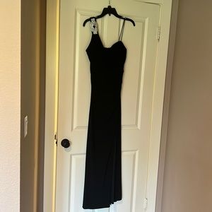 Black Cache gown. Size 6.